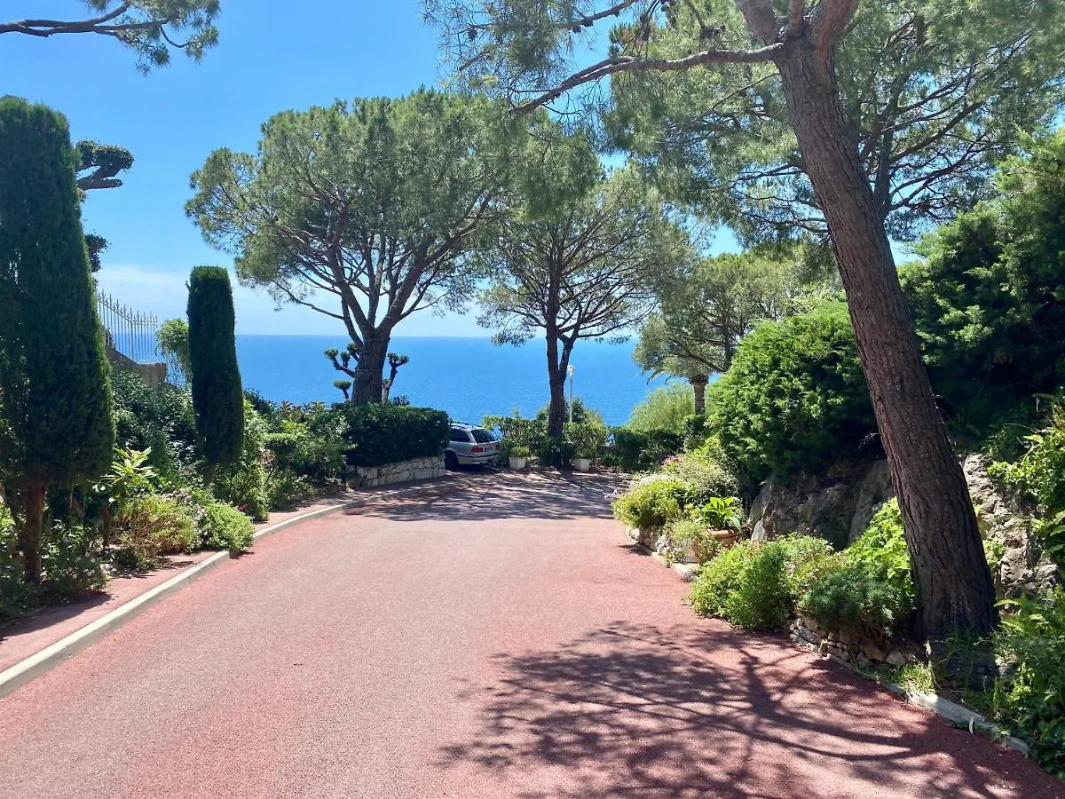Appartement Prestige Mont Boron -Terrace -Sea View -2Br à Nice 0*,  France